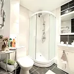 First Floor With Balcony Center Narva