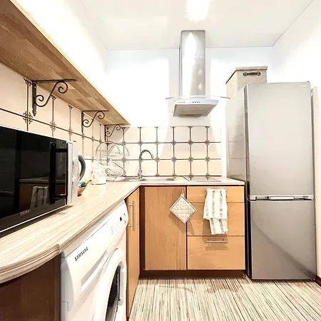 With Balcony First Floor In The Heart Of * Narva