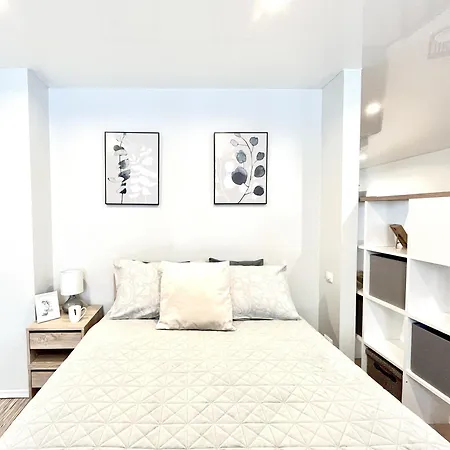 With Balcony First Floor In The Heart Of