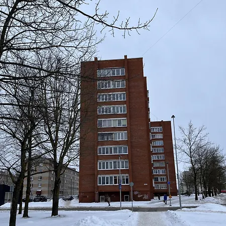First Floor With Balcony Center Apartament