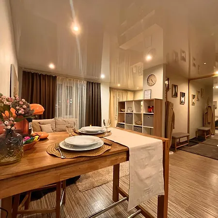 Apartament First Floor With Balcony Center Narwa