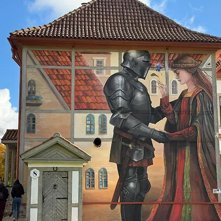 First Floor With Balcony Center Appartamento