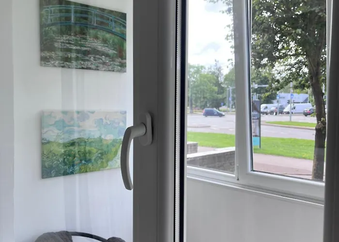 First Floor With Balcony Center Narva