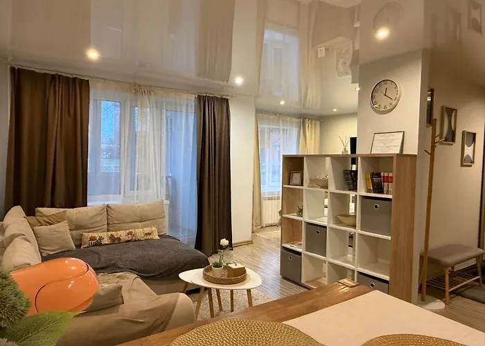 First Floor With Balcony Center Apartment *